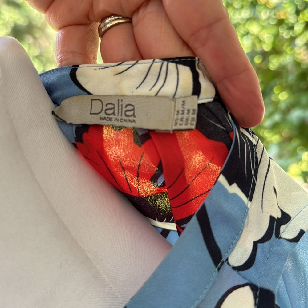 Dalia sleeveless top. Beautiful blue - Picture 4 of 5